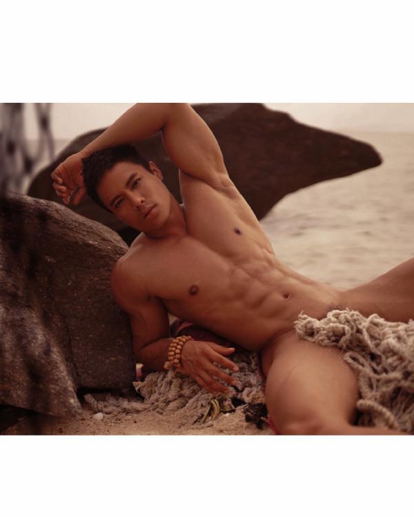 Homme-6-精壯美男魚